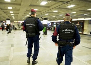 Macaristan’da OHAL ilan edildi