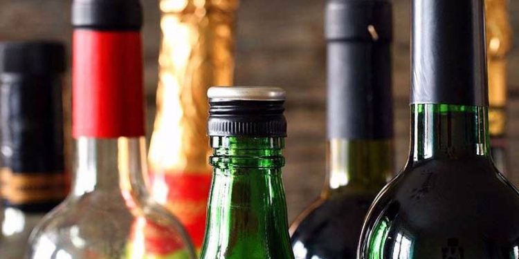 Mahkeme 22.00'den sonra içki satan tekel bayisine verilen cezayı iptal etti