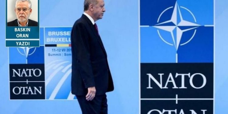 Maksat Finlandiya-İsveç değil, Suriye-Irak