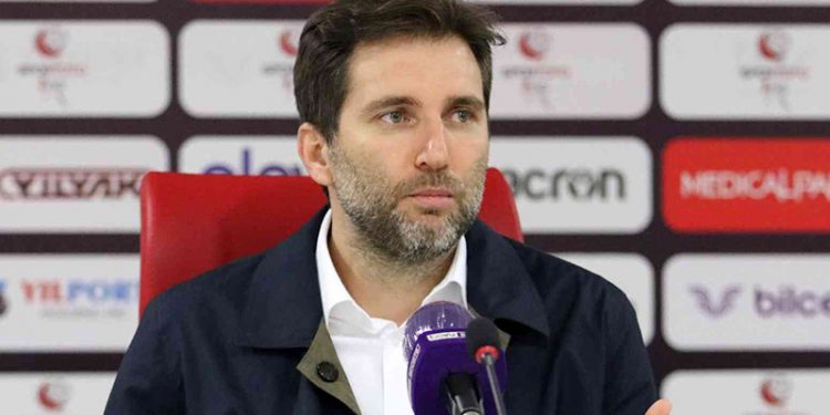 Manisa FK’de Turgay Altay ile yollar ayrıldı