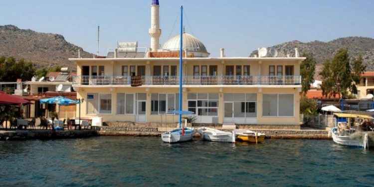 Marmaris Bozburun deniz hudut kapısı hizmete girdi