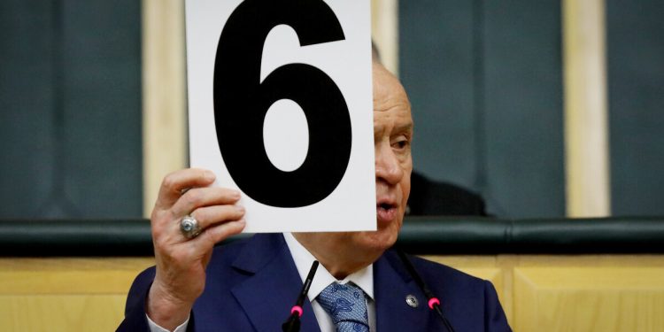 Mayıs’ın ilk seçim anketi: MHP baraj altında, ittifaklar arası fark 6 puan