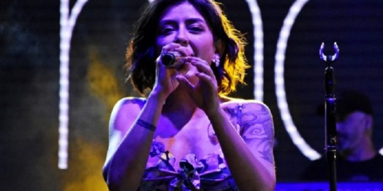 Melek Mosso konseri iptal edildi