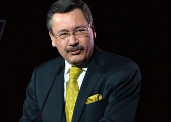 Melih Gökçek'e yargıdan kötü haber: Tazminata mahkum edildi