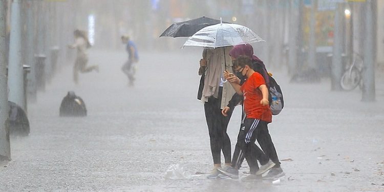 Meteoroloji'den Trakya için 'kuvvetli sağanak yağış' uyarısı