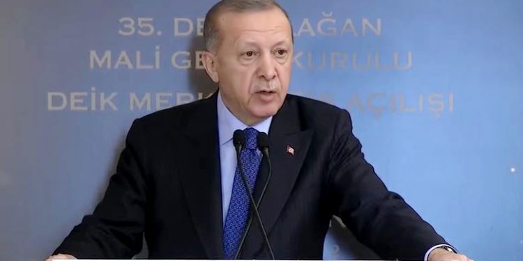 Metropoll’e göre, Erdoğan’ın görev onayı 1 ayda 2,3 puan arttı!