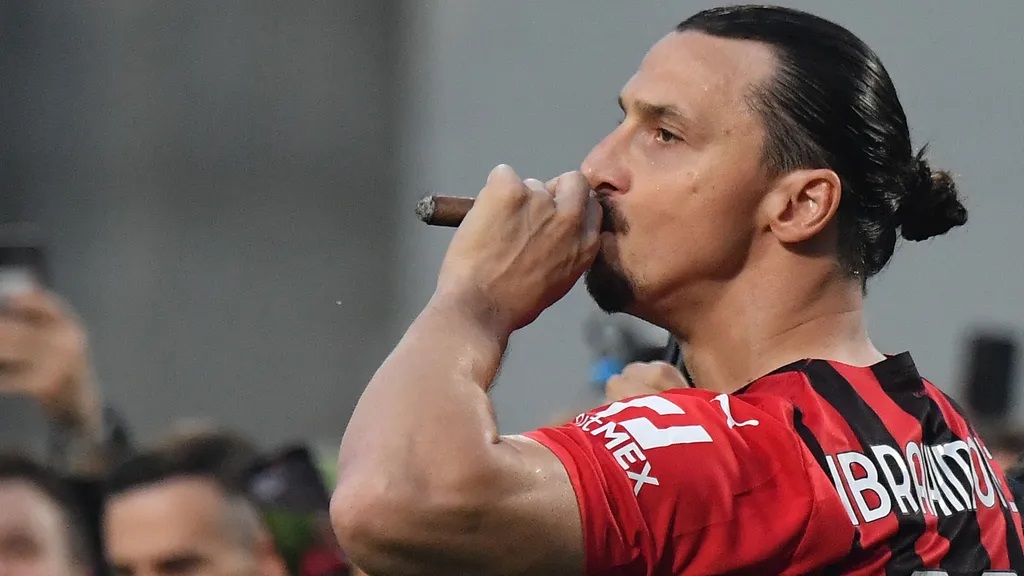 Milan'ın şampiyonluk kutlamalarına Zlatan Ibrahimovic damga vurdu