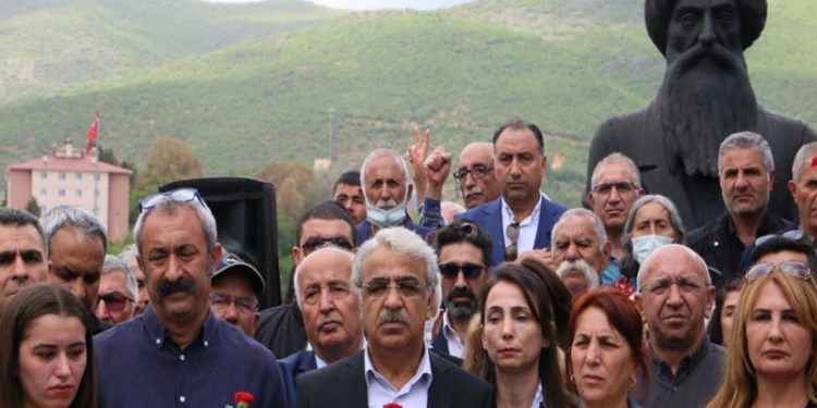 Mithat Sancar Dersim Katliamı anmasına katıldı: Adalete giden yol hakikatten geçer