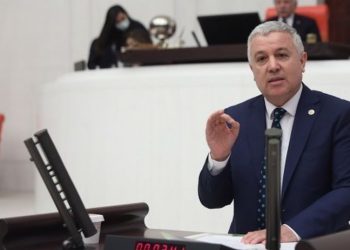 Muhalefeti hedef alan polis memuru Meclis gündeminde: Bu militan mı sandık güvenliğini sağlayacak?