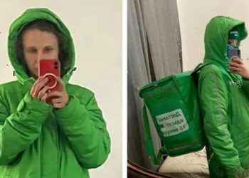 Muhalif Rus müzisyen kurye kılığında ülkeden kaçtı