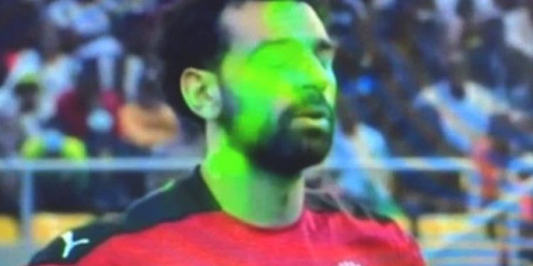 Mısırlı oyunculara tutulan lazerin cezası belli oldu