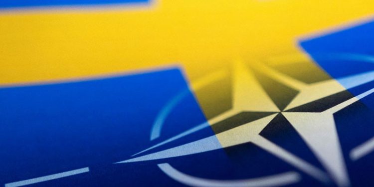 NATO'da Finlandiya ve İsveç için uzlaşı arayışı