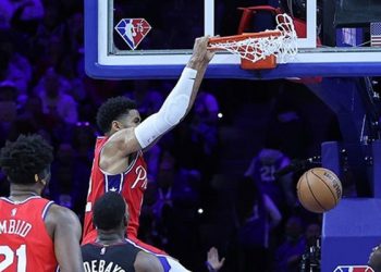 NBA'de Sixers ve Mavericks, serilerinde eşitliği yakaladı