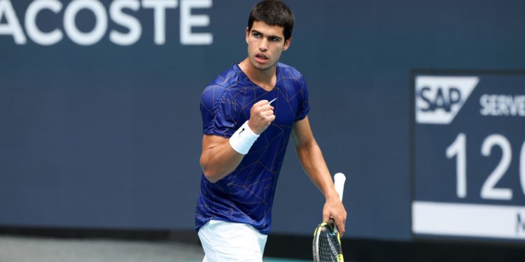 Nadal'ın ardından Djokovic'i de yenen 19 yaşındaki Alcaraz, finalde