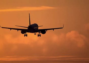 Nepal'de 22 kişiyi taşıyan uçak kayboldu