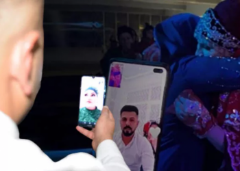 Online damat: Almanya'ya vize alamadı, düğününü 8 saat boyunca WhatsApp'tan seyretti
