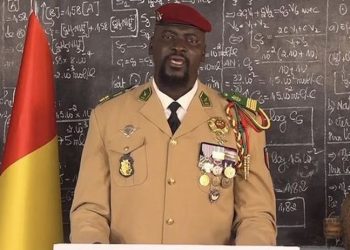 Ordunun darbe yaptığı Gine'de sivil yönetime geçiş takvimi açıklandı