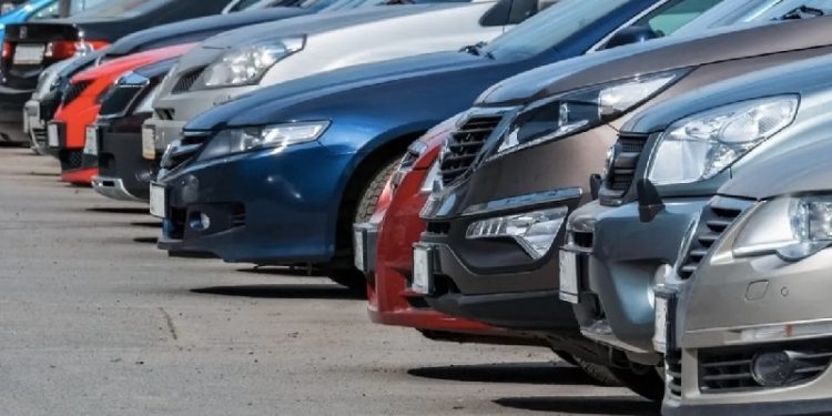 Otomotivde kur zamları geri döndü: Bir haftada 35 bin TL zam