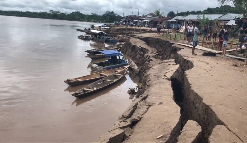 Peru'da 7.2 büyüklüğünde deprem