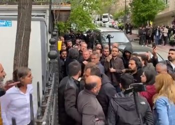 Polis HDP binasını ablukaya aldı: Milletvekiline ‘çivilerim seni’ tehdidi