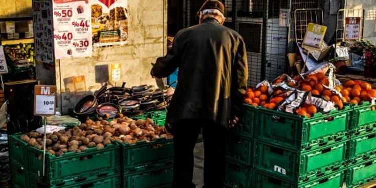 Prof. Çelik: Üç haneli enflasyon uzak değil