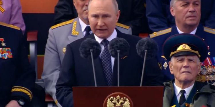 Putin, Moskova’dan seslendi: Ukrayna’da yapmamız gerekeni yaptık