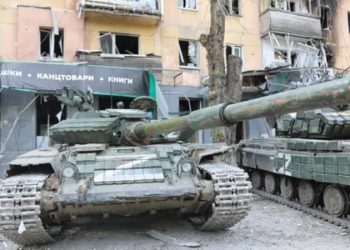 Putin'in, 9 Mayıs Zafer Günü'nde Mariupol'de gövde gösterisi yapacağı düşünülüyor