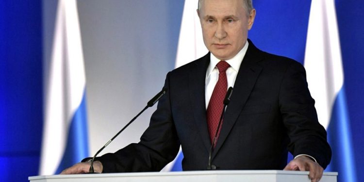 Putin’den Finlandiya Cumhurbaşkanı’na: NATO’ya üyelik hata olur