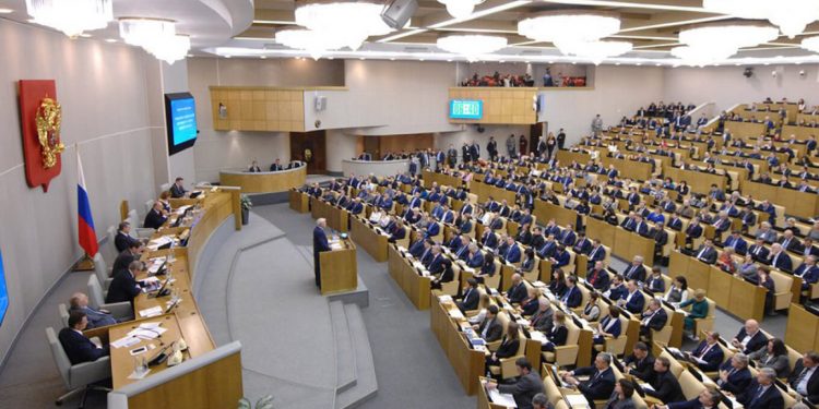 Rus parlamentosunun alt kanadı, Rusya’daki yabancı haber kuruluşlarının kapatılmasına izin veren yasayı onayladı