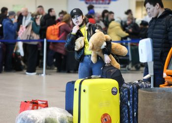 Rusya Federal Güvenlik Servisi: Yılın ilk 3 ayında yaklaşık 4 milyon vatandaş ülkeden ayrıldı