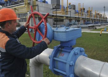 Rusya Finlandiya'ya gaz tedariğini durduruyor