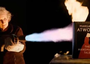 Sansüre karşı ateşe dayanıklı kitap basıldı