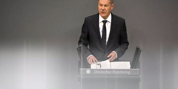 Scholz'un Ukrayna mesajı: Almanya'nın Ukrayna'ya silah teslimatı barışa katkı olacak