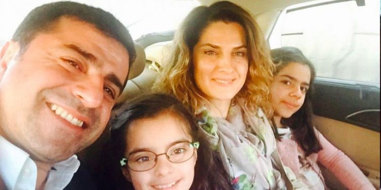 Selahattin Demirtaş'tan bayram paylaşımı: 'Huzur ve barış dolu günler de gelecek elbet'