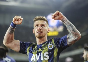 Serdar Aziz, 3 yıl daha Fenerbahçe'de