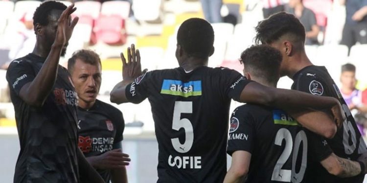Sivasspor sahasında galip