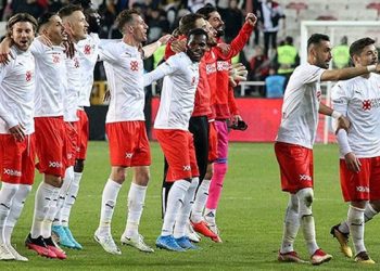 Sivasspor tarihinde ilk kez kupada final heyecanı yaşayacak