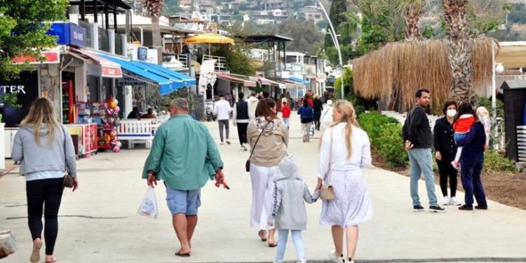 Sosyetik isimlerin gözdesi Türkbükü, ilk kez bir bayramda boş kaldı: 'Kriz zenginleri de etkilemiş'