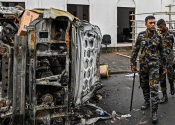Sri Lanka'da orduya 'ateş' emri verildi, aralarında 1 milletvekilinin de olduğu 8 kişi öldü