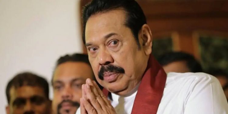 Sri Lanka'da tansiyon yükseliyor: İstifa eden başbakan güvenlik gerekçesiyle deniz üssüne götürüldü