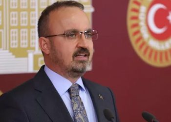 Sözcü yazarı Muratoğlu'ndan AKP'li Turan'a: Çıksa bir baksa sokağa, karnını doyuramayıp Çanakkale Köprüsü'nü kemirmeye hazır milyonlar görecek
