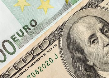 Süper tahvil söylentileri etkili oldu, döviz kurları yönünü aşağı çevirdi