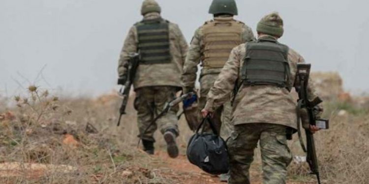 Sınır ötesinde psikolojisi bozulan 10 uzman çavuş istifa etti