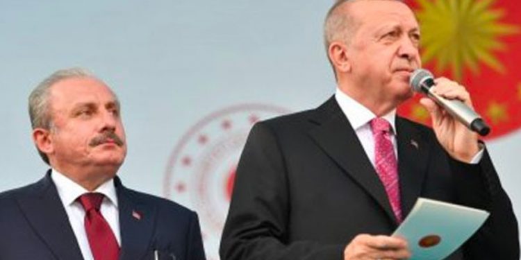 TBMM Başkanı Şentop: Cumhurbaşkanımız "kaçmak" fiiliyle yan yana konulabilecek ülkedeki son kişidir