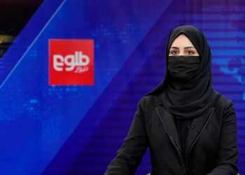 Taliban, kadın haber sunucularının yüzlerini peçe ile örtmesini zorunlu kıldı