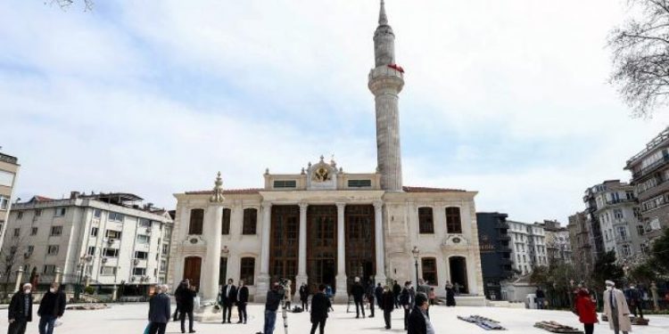 Teşvikiye Camisi'nin elektriği kesildiği iddia edilmişti: Valilik açıklama yaptı