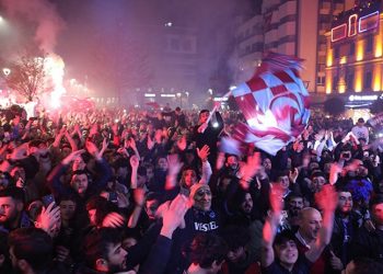 Trabzonspor'un şampiyonluk kutlamaları nedeniyle İstanbul'da bazı yollar trafiğe kapatılacak