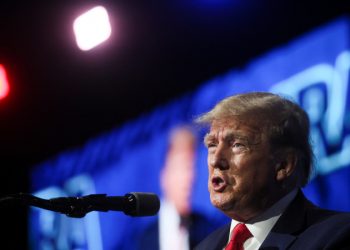 Trump: ABD, Ukrayna'dan önce kendi okullarını güvende tutmak için para harcamalı