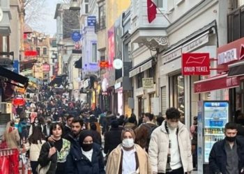 TÜİK: Türkiye'de geniş ailelerin yüzde 27,2'si yoksulluk sınırında