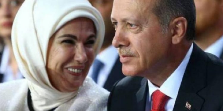 Tüm Türkiye kıyılarında ihale verme yetkisi Emine Erdoğan’a verildi